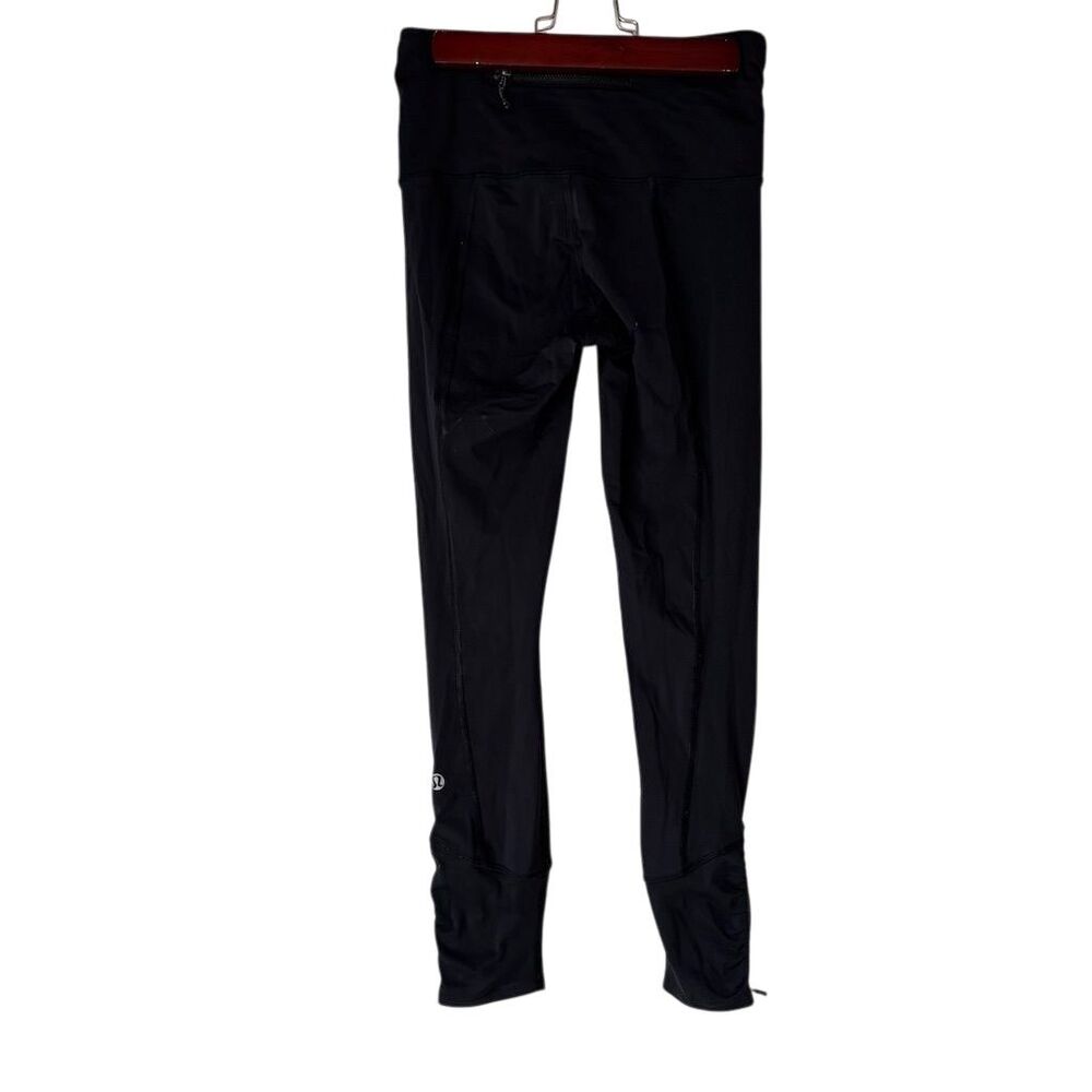 Lululemon Women's Black Leggings Size 2 Ruched Detail Back Pocket - Picture 2 of 6